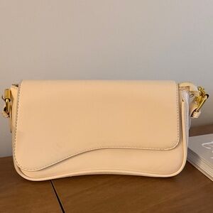 Elegant Cream Shoulder Bag